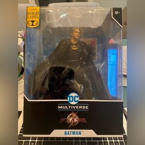 DC Multiverse Flash BATMAN UNMASKED Statue McFarlane Gold Label Michael Keaton